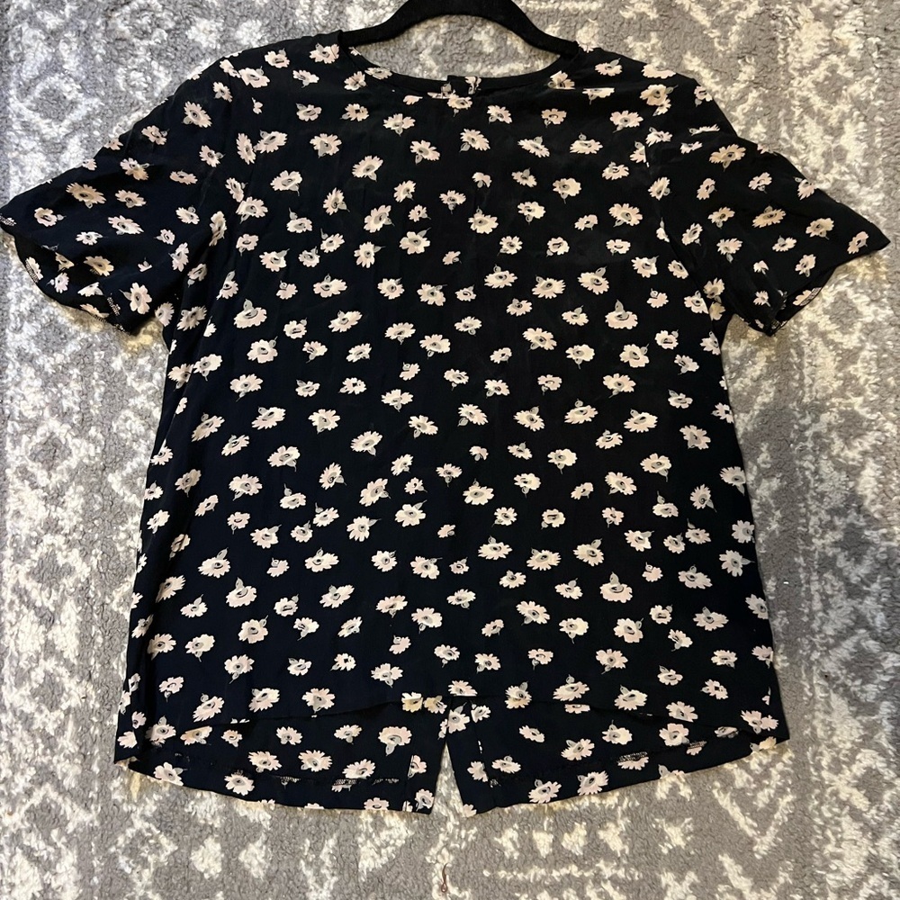 Madewell 100% silk Floral Black and White Women's Top size S (F119)